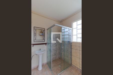 Casa de condomínio à venda com 340m², 3 quartos e 4 vagasBanheiro 02