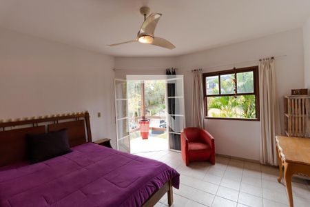 Casa de condomínio à venda com 340m², 3 quartos e 4 vagasSuíte