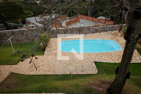 Casa de condomínio à venda com 340m², 3 quartos e 4 vagasPiscina
