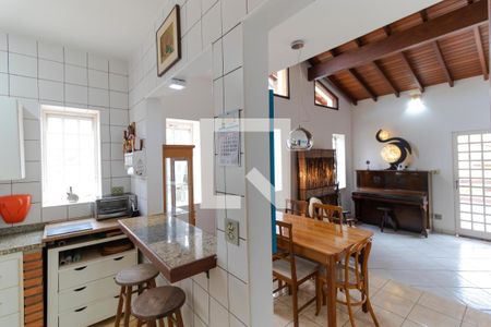 Casa de condomínio à venda com 340m², 3 quartos e 4 vagasCozinha