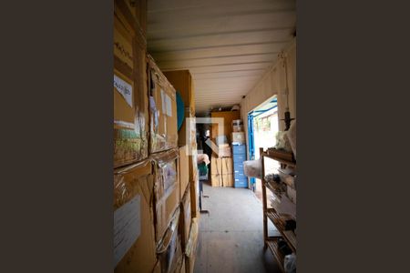 Casa de condomínio à venda com 340m², 3 quartos e 4 vagasContainer