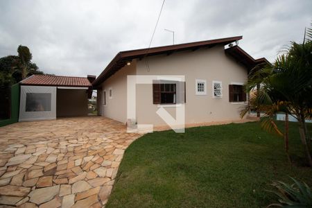 Casa de condomínio à venda com 340m², 3 quartos e 4 vagasQuintal