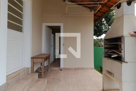 Casa de condomínio à venda com 340m², 3 quartos e 4 vagasChurrasqueira