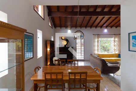 Salas de casa de condomínio à venda com 3 quartos, 340m² em Colinas do Ermitage (sousas), Campinas