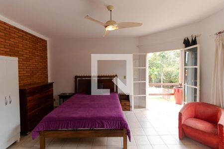 Casa de condomínio à venda com 340m², 3 quartos e 4 vagasSuíte