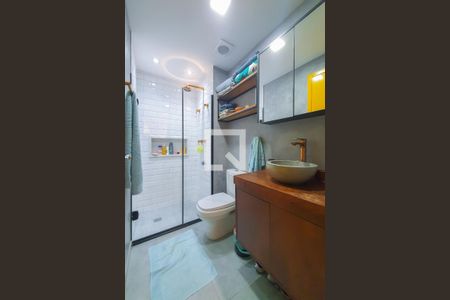 Studio para alugar com 42m², 1 quarto e 1 vaga Studio para alugar com 42m², 1 quarto e 1 vagaBanheiro