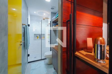 Studio para alugar com 42m², 1 quarto e 1 vaga Studio para alugar com 42m², 1 quarto e 1 vagaBanheiro