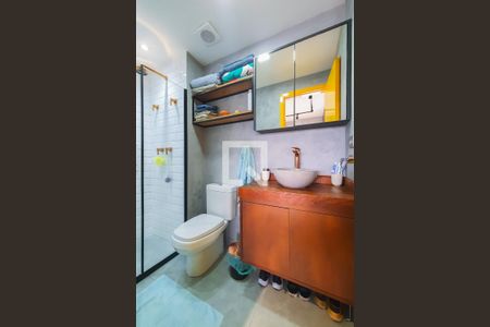 Studio para alugar com 42m², 1 quarto e 1 vaga Studio para alugar com 42m², 1 quarto e 1 vagaBanheiro