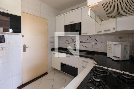 Apartamento à venda com 69m², 2 quartos e 1 vagaCozinha - Armários