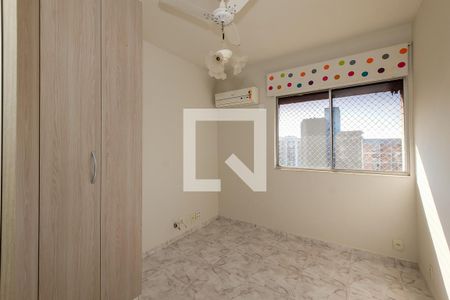Apartamento à venda com 69m², 2 quartos e 1 vagaQuarto 2