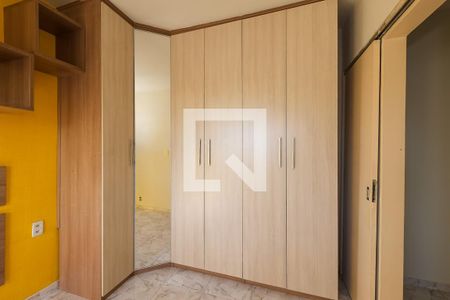 Apartamento à venda com 69m², 2 quartos e 1 vagaQuarto 1 - Armários