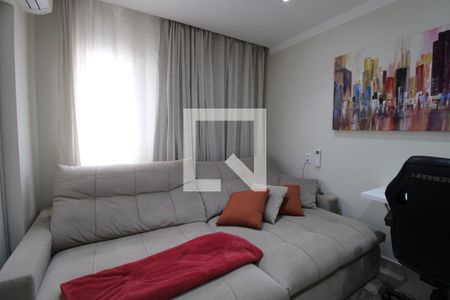 Sala de TV de apartamento à venda com 2 quartos, 104m² em Centro, Campinas