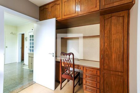 Apartamento à venda com 320m², 4 quartos e 4 vagasÁrea de Serviço - Quarto