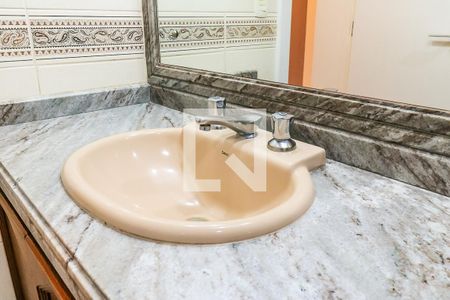 Apartamento à venda com 320m², 4 quartos e 4 vagasBanheiro da Suíte 1