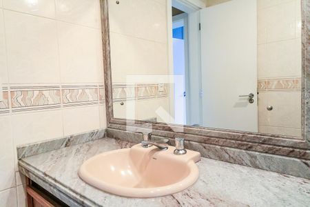 Apartamento à venda com 320m², 4 quartos e 4 vagasBanheiro