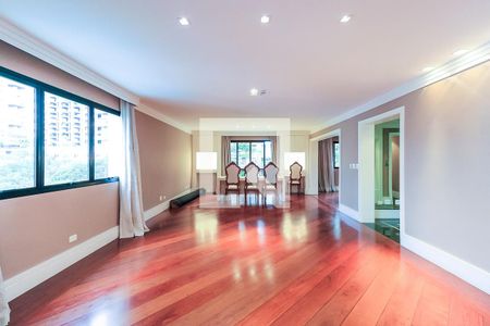 Apartamento à venda com 320m², 4 quartos e 4 vagasSala