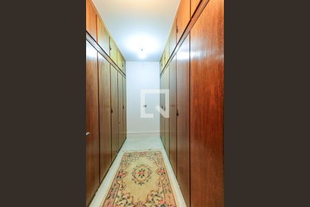 Apartamento à venda com 320m², 4 quartos e 4 vagasCloset Quartos 1 e 2