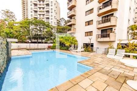 Apartamento à venda com 320m², 4 quartos e 4 vagasÁrea Comum - Piscina