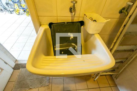 Casa de condomínio à venda com 102m², 3 quartos e 2 vagasÁrea de Serviço