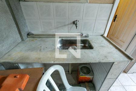 Casa de condomínio à venda com 102m², 3 quartos e 2 vagasQuintal