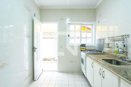 Casa de condomínio à venda com 102m², 3 quartos e 2 vagasCozinha
