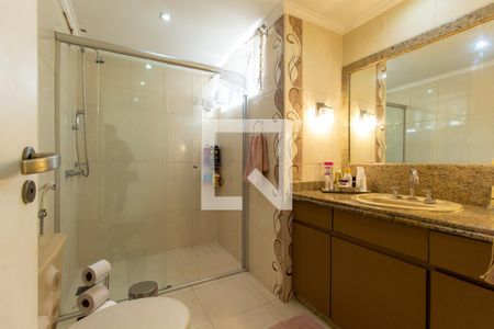 Apartamento à venda com 120m², 3 quartos e 1 vaga Apartamento à venda com 120m², 3 quartos e 1 vagaBanheiro da Suíte