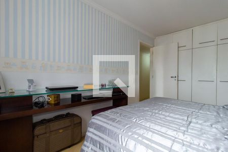 Quarto 1 de apartamento à venda com 3 quartos, 120m² em Centro, Curitiba