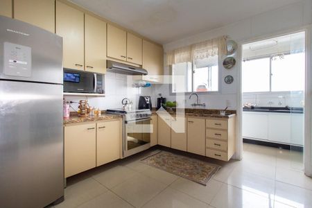Apartamento à venda com 120m², 3 quartos e 1 vaga Apartamento à venda com 120m², 3 quartos e 1 vagaCozinha - Armários