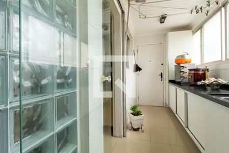 Apartamento à venda com 120m², 3 quartos e 1 vaga Apartamento à venda com 120m², 3 quartos e 1 vagaÁrea de Serviço
