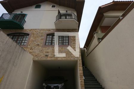 Casa para alugar com 190m², 4 quartos e 3 vagasFachada