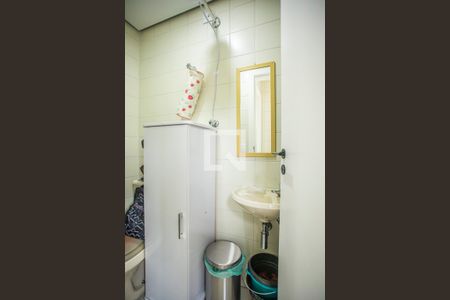 Apartamento à venda com 80m², 3 quartos e 2 vagasBanheiro de Serviço