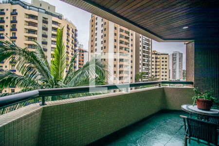 Apartamento à venda com 80m², 3 quartos e 2 vagasVaranda