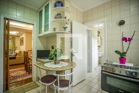Apartamento à venda com 80m², 3 quartos e 2 vagasCozinha