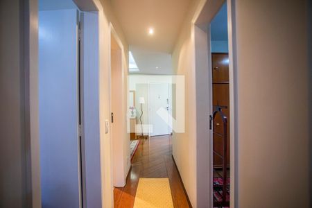 Apartamento à venda com 80m², 3 quartos e 2 vagasCorredor - Quartos