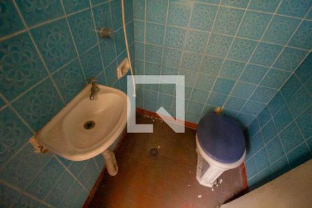 Casa à venda com 210m², 2 quartos e sem vaga Casa à venda com 210m², 2 quartos e sem vagaBanheiro de Serviço