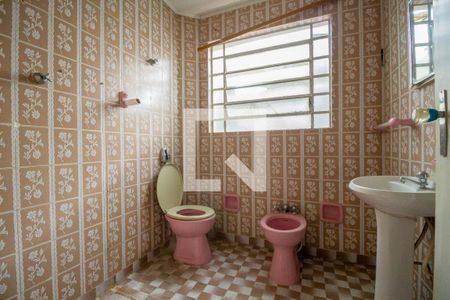 Casa à venda com 210m², 2 quartos e sem vaga Casa à venda com 210m², 2 quartos e sem vagaBanheiro