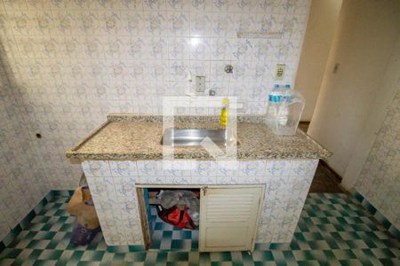 Casa à venda com 210m², 2 quartos e sem vaga Casa à venda com 210m², 2 quartos e sem vagaCozinha