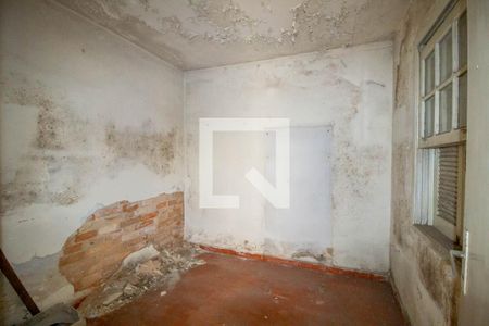 Casa à venda com 210m², 2 quartos e sem vaga Casa à venda com 210m², 2 quartos e sem vagaQuarto de Serviço