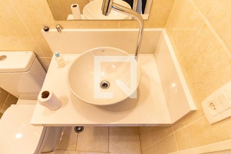 Apartamento à venda com 67m², 3 quartos e 2 vagas Apartamento à venda com 67m², 3 quartos e 2 vagasBanheiro