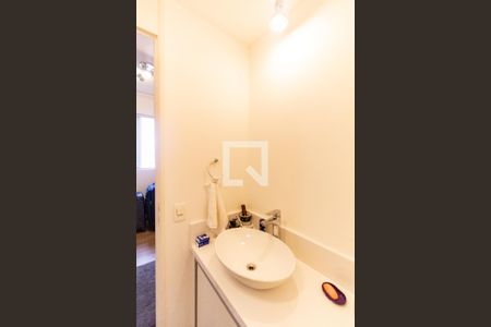 Apartamento à venda com 67m², 3 quartos e 2 vagas Apartamento à venda com 67m², 3 quartos e 2 vagasBanheiro da Suíte