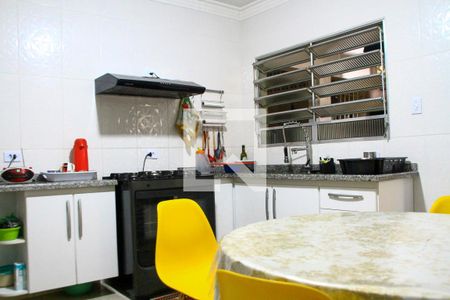 Casa à venda com 206m², 3 quartos e 2 vagas Casa à venda com 206m², 3 quartos e 2 vagasCozinha