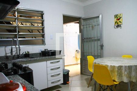 Casa à venda com 206m², 3 quartos e 2 vagas Casa à venda com 206m², 3 quartos e 2 vagasCozinha