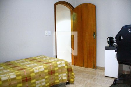 Casa à venda com 206m², 3 quartos e 2 vagas Casa à venda com 206m², 3 quartos e 2 vagasQuarto 3