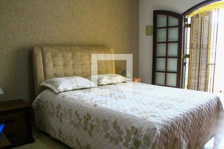 Casa à venda com 206m², 3 quartos e 2 vagas Casa à venda com 206m², 3 quartos e 2 vagasQuarto 2