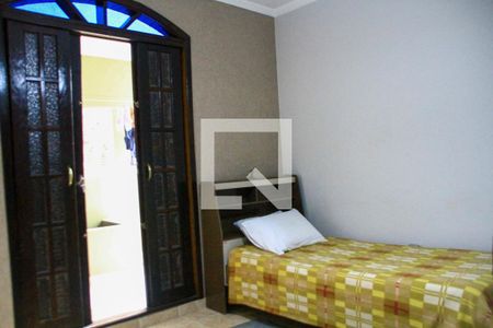 Casa à venda com 206m², 3 quartos e 2 vagas Casa à venda com 206m², 3 quartos e 2 vagasQuarto 3