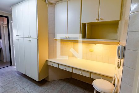 Apartamento à venda com 92m², 3 quartos e 2 vagasCozinha - Armários