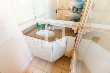 Apartamento à venda com 92m², 3 quartos e 2 vagasBanheiro da Suíte