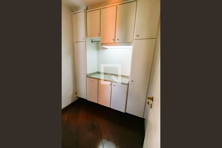 Apartamento à venda com 92m², 3 quartos e 2 vagasQuarto de Serviço