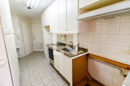 Apartamento à venda com 92m², 3 quartos e 2 vagasCozinha - Armários
