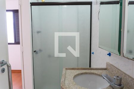 Apartamento à venda com 60m², 2 quartos e 2 vagasBanheiro da Suíte 2